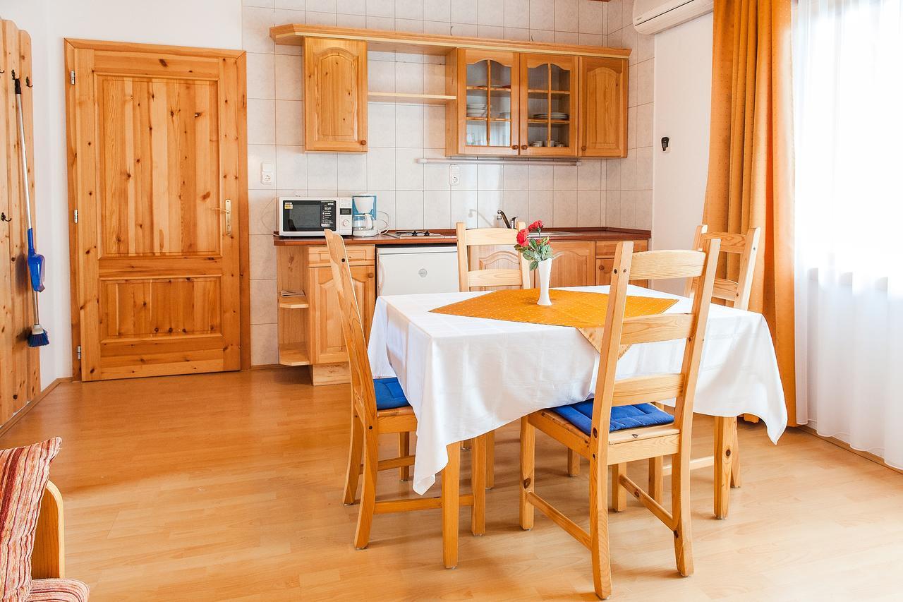 Alina Apartmanhaz Хевиз Экстерьер фото